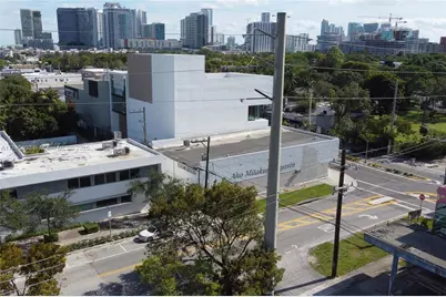 321 NW 37th St, Miami, FL 33127 - Photo 24