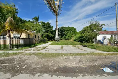 321 NW 37th St, Miami, FL 33127 - Photo 44