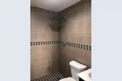 27Xx Collins Ave #209, Miami Beach, FL 33140 - Photo 4