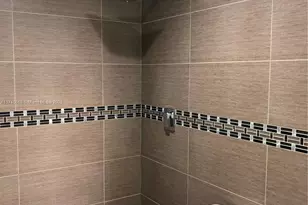 2730 Collins Ave, Miami Beach, FL 33140 - Photo 4