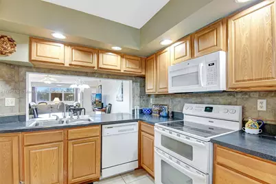 10456 NW 24th Pl #209, Sunrise, FL 33322 - Photo 14