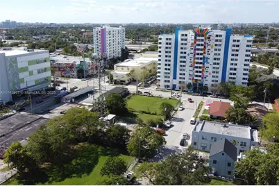 321 NW 37th St, Miami, FL 33127 - Photo 4