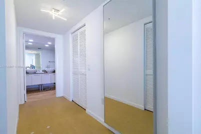 41 SE 5th St #2011, Miami, FL 33131 - Photo 20