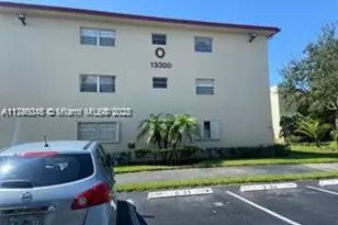 13300 SW 1st St, Pembroke Pines, FL 33027 - Photo 2