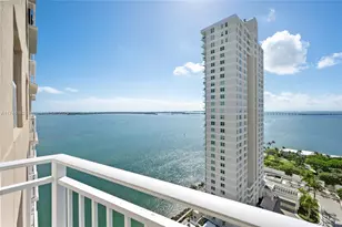 770 Claughton Island Dr, Miami, FL 33131 - Photo 2