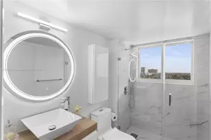 3600 Yacht Club Dr, Aventura, FL 33180 - Photo 16