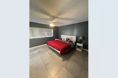 1000 NE 14th Ave #402, Hallandale Beach, FL 33009 - Photo 14
