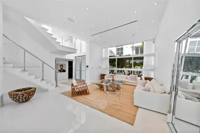 227 E Dilido Dr, Miami Beach, FL 33139 - Photo 24