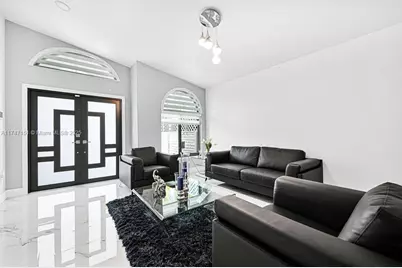 1311 SW 139th Ct, Miami, FL 33184 - Photo 2