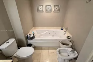 17375 Collins Ave, Sunny Isles Beach, FL 33160 - Photo 34