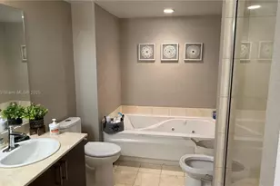 17375 Collins Ave, Sunny Isles Beach, FL 33160 - Photo 32