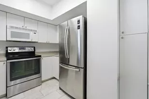 17375 Collins Ave, Sunny Isles Beach, FL 33160 - Photo 18
