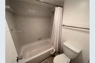 3375 N Country Club Dr #109, Aventura, FL 33180 - Photo 14