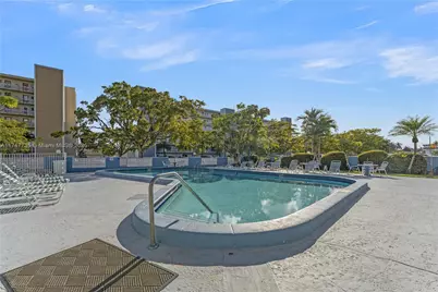 401 NE 14th Ave #603, Hallandale Beach, FL 33009 - Photo 30