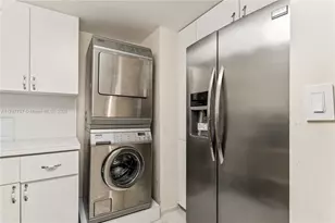 4000 Towerside Terrace, Miami, FL 33138 - Photo 20