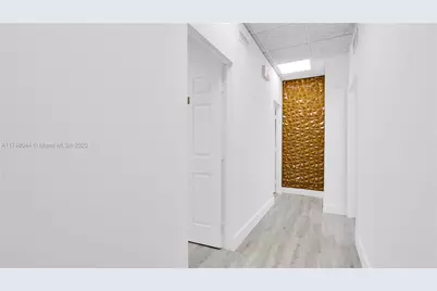 1900 N University Dr #206-1, Pembroke Pines, FL 33024 - Photo 2
