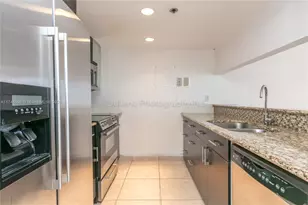 7601 E Treasure Dr, North Bay Village, FL 33141 - Photo 10