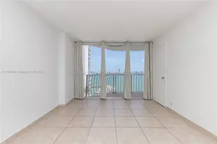 7601 E Treasure Dr, North Bay Village, FL 33141 - Photo 12