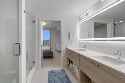 16385 Biscayne Blvd #1221, North Miami Beach, FL 33160 - Photo 34