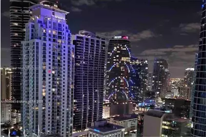 1200 Brickell Bay Dr #3924, Miami, FL 33131 - Photo 1