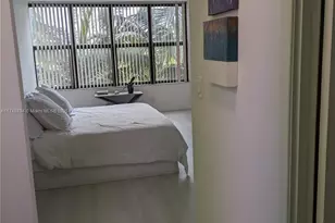 [Address not provided], Hallandale Beach, FL 33009 - Photo 12