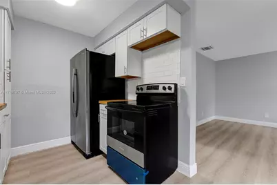 1120 SW 30th St #A, Fort Lauderdale, FL 33315 - Photo 18