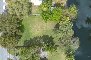 11701 W Biscayne Canal Rd, Miami, FL 33161 - Photo 14