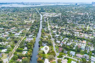 11701 W Biscayne Canal Rd, Miami, FL 33161 - Photo 8