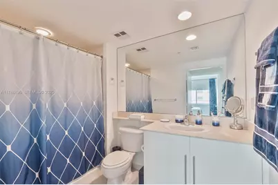 335 S Biscayne Blvd #2402, Miami, FL 33131 - Photo 12