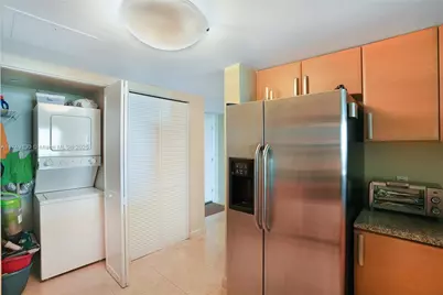 2101 Brickell Ave #1812, Miami, FL 33129 - Photo 16