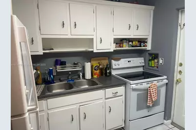 803 Ridge Rd #7, Lantana, FL 33462 - Photo 8