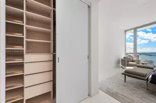 300 Biscayne Blvd Way, Miami, FL 33131 - Photo 4