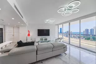 19195 NE 36th Ct, Aventura, FL 33180 - Photo 4