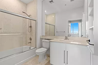 335 S Biscayne Blvd #UPH02, Miami, FL 33131 - Photo 28