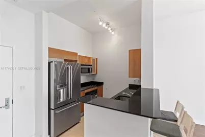 335 S Biscayne Blvd #UPH02, Miami, FL 33131 - Photo 24