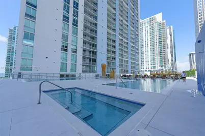 335 S Biscayne Blvd #UPH02, Miami, FL 33131 - Photo 52