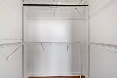 335 S Biscayne Blvd #UPH02, Miami, FL 33131 - Photo 36