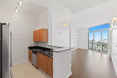 335 S Biscayne Blvd #UPH02, Miami, FL 33131 - Photo 4