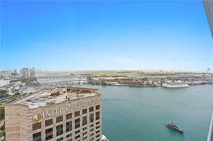 335 S Biscayne Blvd, Miami, FL 33131 - Photo 14