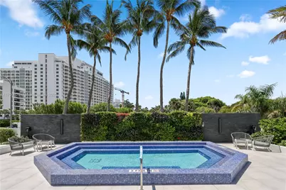 5500 Collins Ave #802, Miami Beach, FL 33140 - Photo 46
