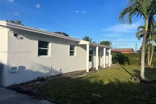 55 NE 213th St, Miami Gardens, FL 33179 - Photo 2
