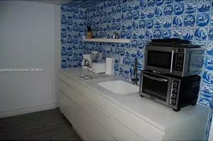 1100 West Ave, Miami Beach, FL 33139 - Photo 8