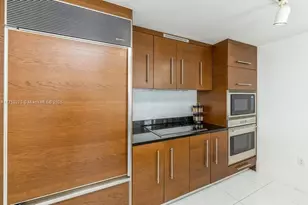 485 Brickell Ave, Miami, FL 33131 - Photo 14