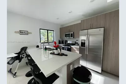 302 NW 11th Ct, Florida City, FL 33034 - Photo 12