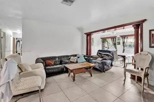 2631 NE 214th St, Miami, FL 33180 - Photo 16