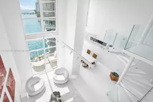 300 S Biscayne Blvd, Miami, FL 33131 - Photo 2