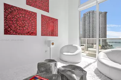 300 S Biscayne Blvd #L-1012, Miami, FL 33131 - Photo 8