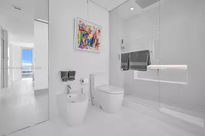 300 S Biscayne Blvd #L-1012, Miami, FL 33131 - Photo 22