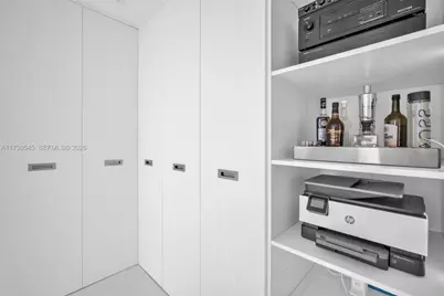 300 S Biscayne Blvd #L-1012, Miami, FL 33131 - Photo 24