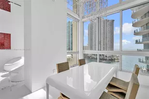 300 S Biscayne Blvd, Miami, FL 33131 - Photo 16